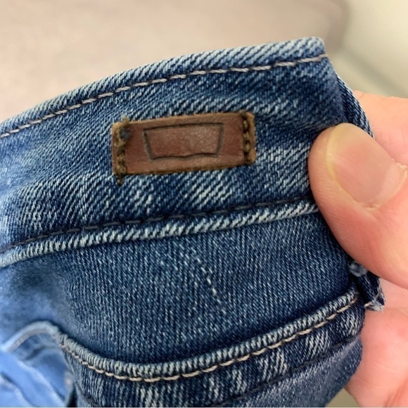 LEVI'S Jegging Stretchy Med Wash Blue Low Rise Skinny Jeans Pants Size 28 X 30 - Picture 11 of 12